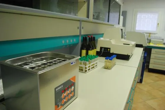 vasca ad ultrasuoni per enologia